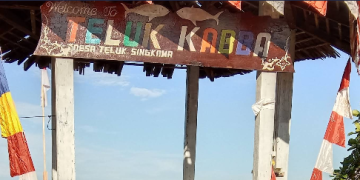 Menjelajahi Pantai Teluk Kaba, Surga Tersembunyi di Kutai Timur
