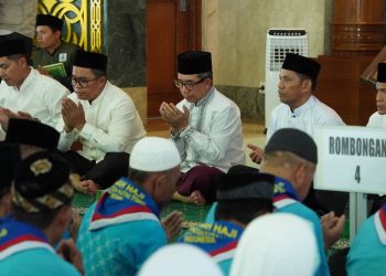 Haru! Bupati Ardiansyah Lepas 170 Calon Jamaah Haji