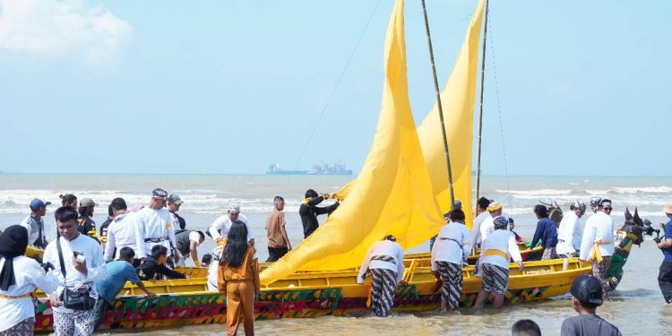 DPRD Kutim Dukung Festival Sekerat sebagai Ikon Budaya Kutim
