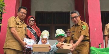 Bupati Kutim Apresiasi Gerakan Ayah Mengantar Anak ke Sekolah