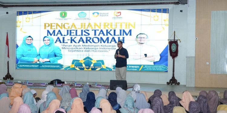 Siti Robiah Gelar Pengajian Parenting dengan Pemateri Nasional