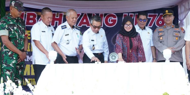 Senambah dan Mulupan Telah Teraliri Listrik 24 Jam