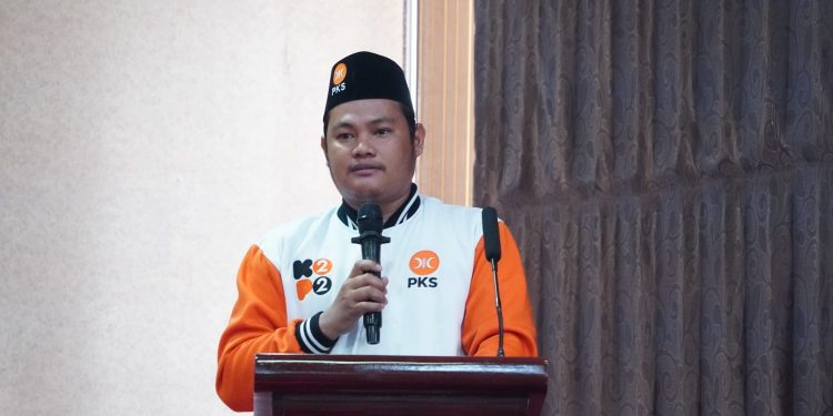 Jalan Terpelihara, Akbar Tanjung Apresiasi Kolaborasi Camat Batu Ampar dan Perusahaan